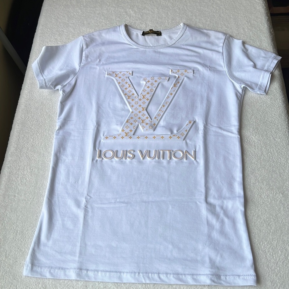 New Men’s T-Shirt - Picture 2 of 9